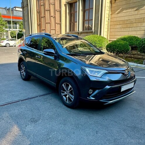 Toyota RAV4-5