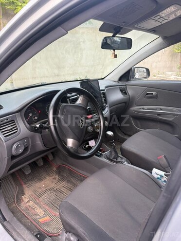 Kia Rio-6
