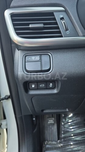 Kia K5-5