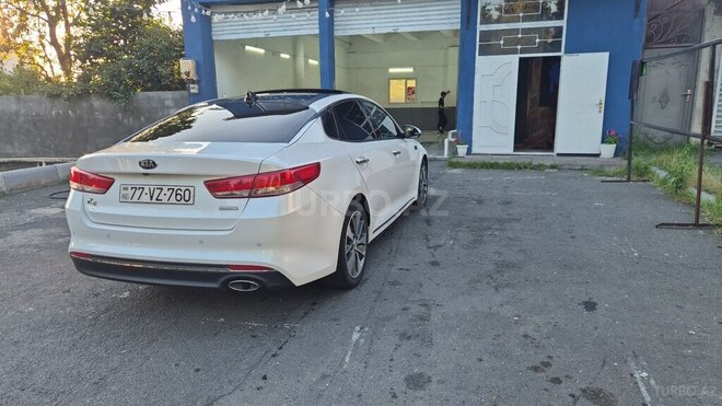 Kia K5-10