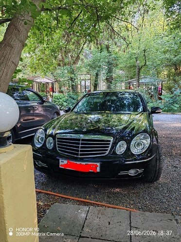 Mercedes E 280 4MATIC-1