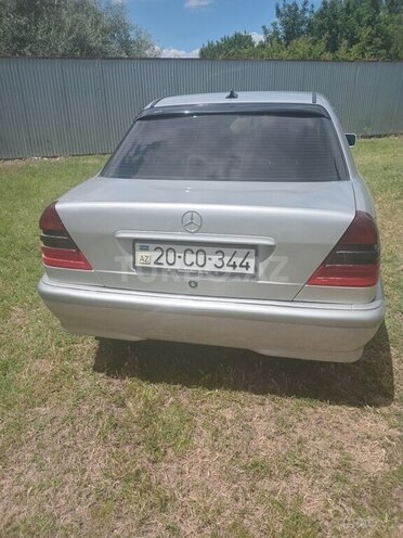 Mercedes C 180-2