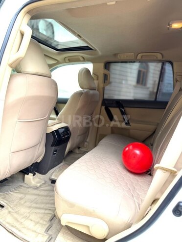 Toyota Land Cruiser Prado-14