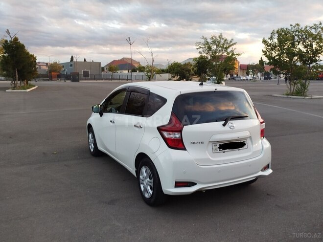 Nissan Note-6