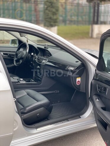 Mercedes E 220-5