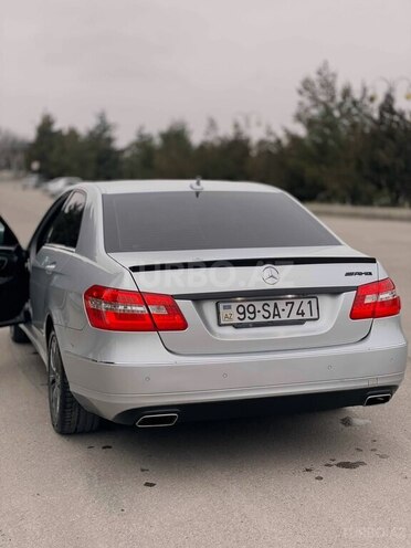 Mercedes E 220-4