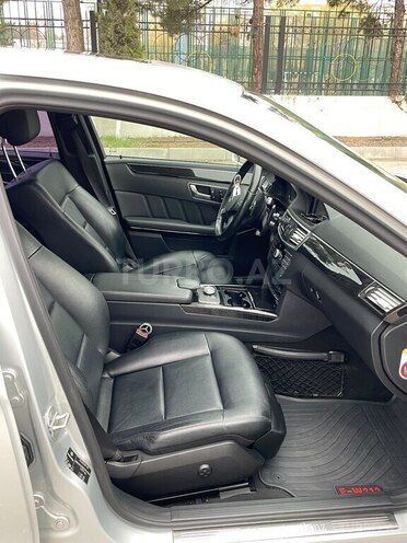 Mercedes E 220-6