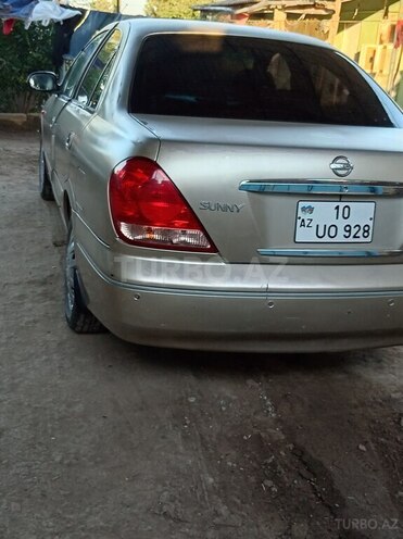 Nissan Sunny-4