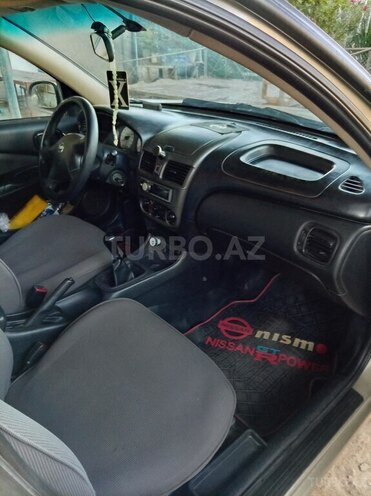 Nissan Sunny-6