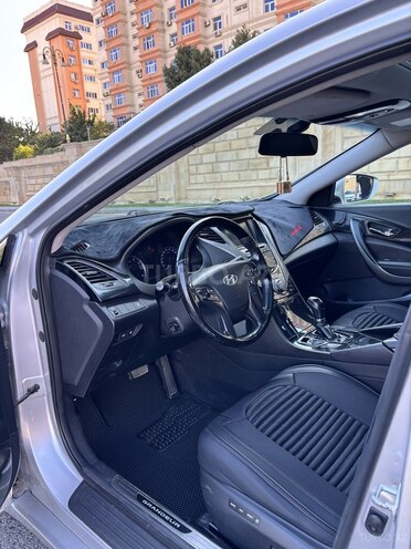 Hyundai Grandeur-9