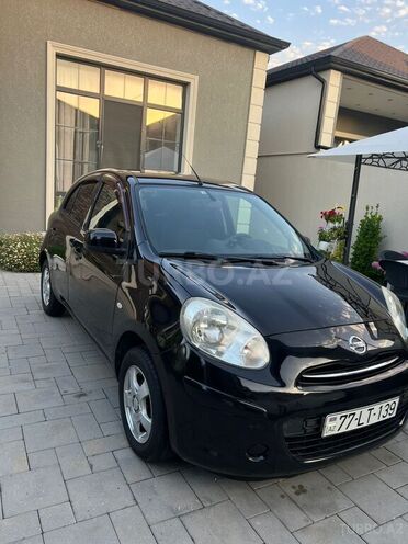 Nissan March-1