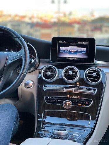 Mercedes C 300 4MATIC-5