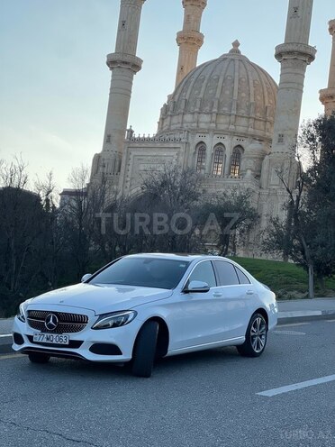 Mercedes C 300 4MATIC-9