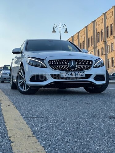 Mercedes C 300 4MATIC-8