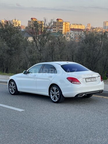 Mercedes C 300 4MATIC-12