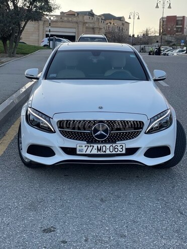 Mercedes C 300 4MATIC-11
