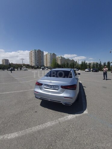 Mercedes E 300 e-12