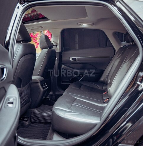Hyundai Sonata-13