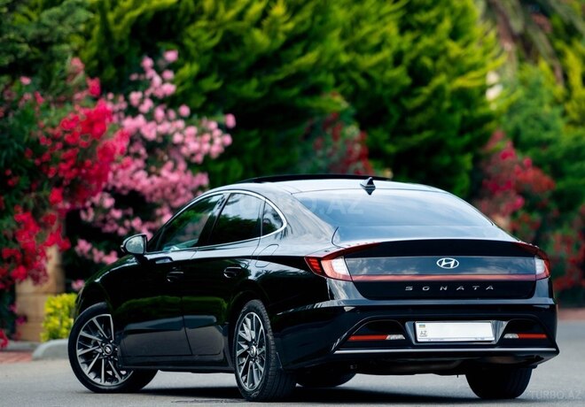 Hyundai Sonata-5