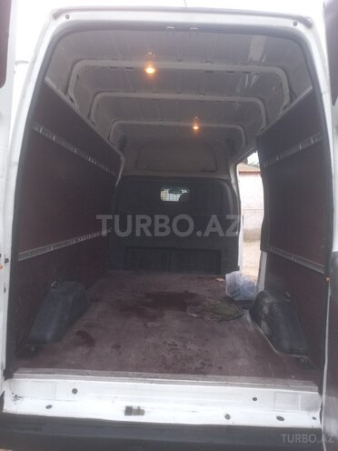 Ford Transit-5