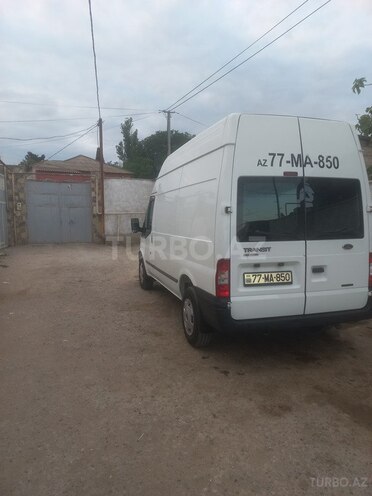 Ford Transit-18