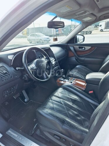 Infiniti FX37-7