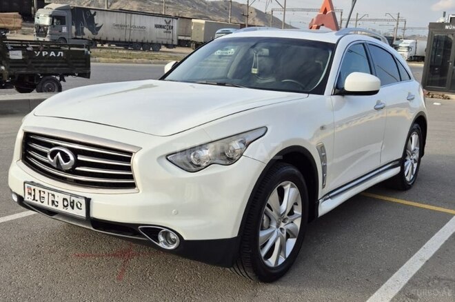 Infiniti FX37-3