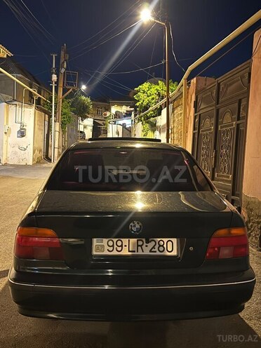 BMW 520-2