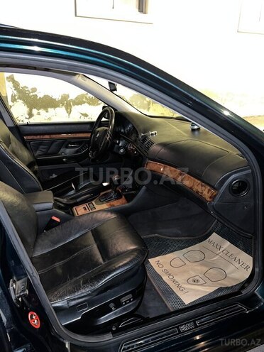 BMW 520-9