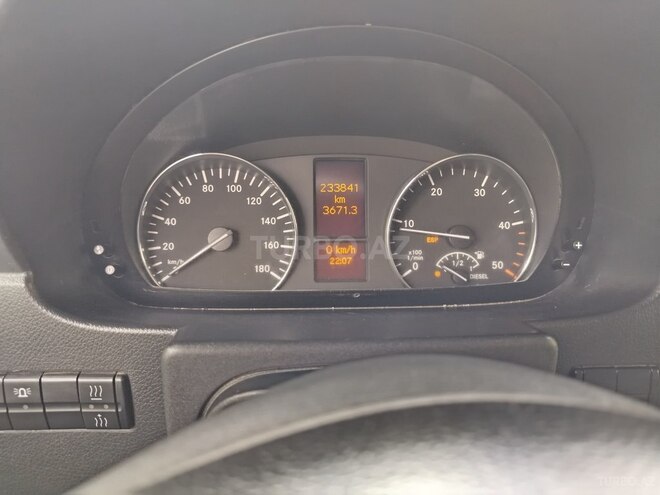 Mercedes Sprinter 208-15