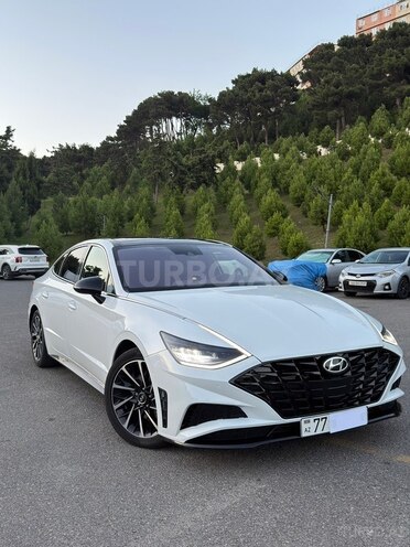 Hyundai Sonata-1