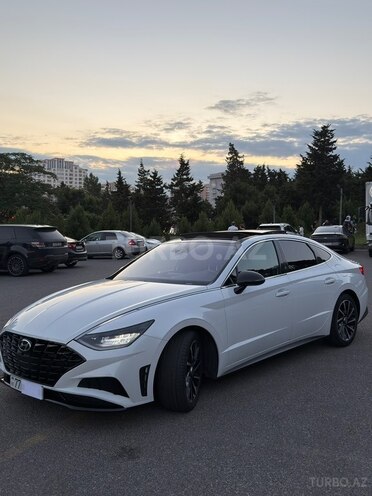 Hyundai Sonata-2