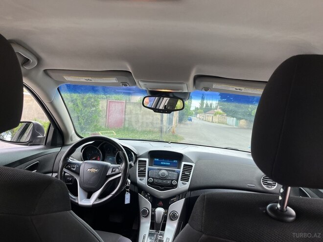Chevrolet Cruze-9
