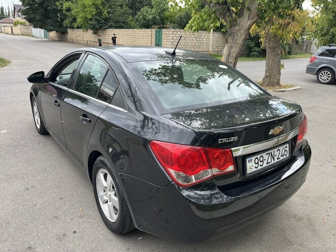 Chevrolet Cruze-2