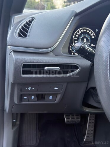Hyundai Sonata-14