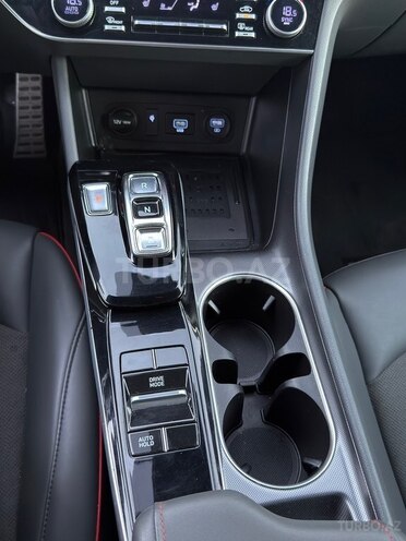 Hyundai Sonata-12