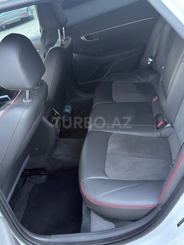 Hyundai Sonata-16