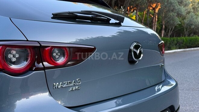 Mazda 3-18