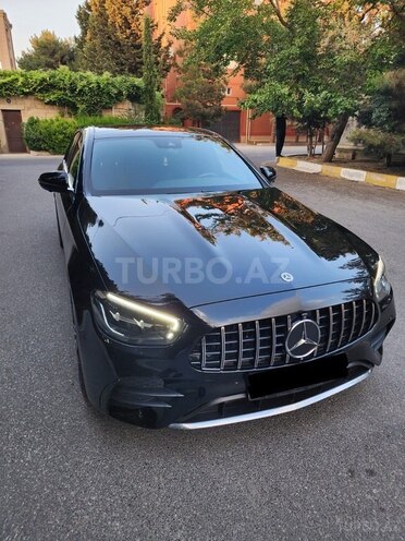 Mercedes E 300 e 4MATIC-2