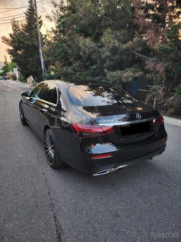 Mercedes E 300 e 4MATIC-8