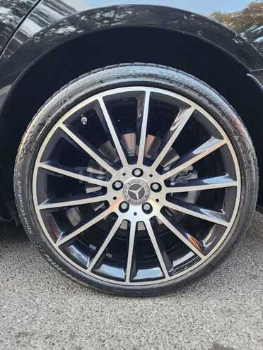 Mercedes E 300 e 4MATIC-12