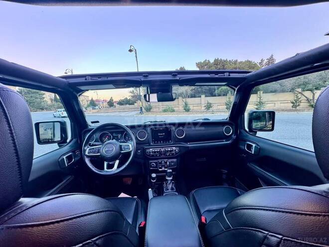 Jeep Wrangler-13