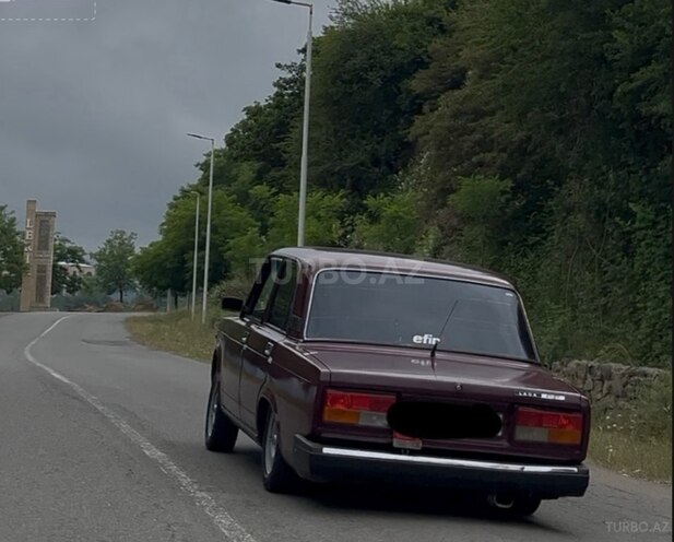 LADA (VAZ) 2107-2