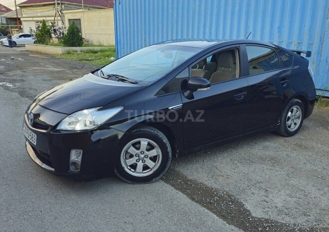 Toyota Prius-2