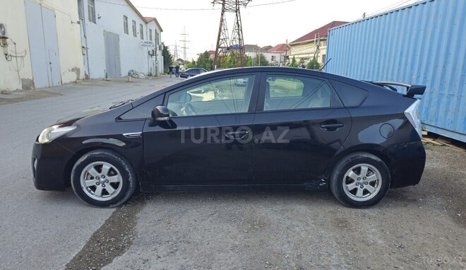 Toyota Prius-8