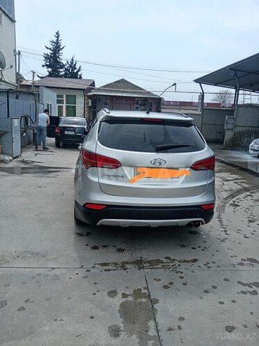 Hyundai Santa Fe-4