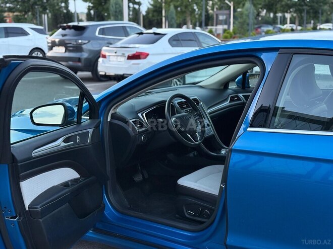Ford Fusion (North America)-13