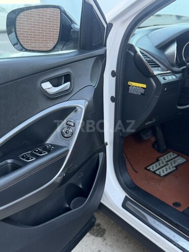 Hyundai Santa Fe-21