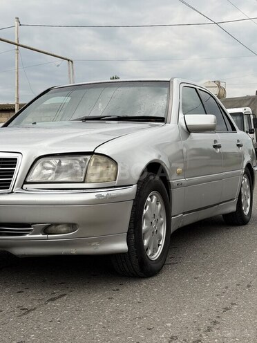 Mercedes C 280-6
