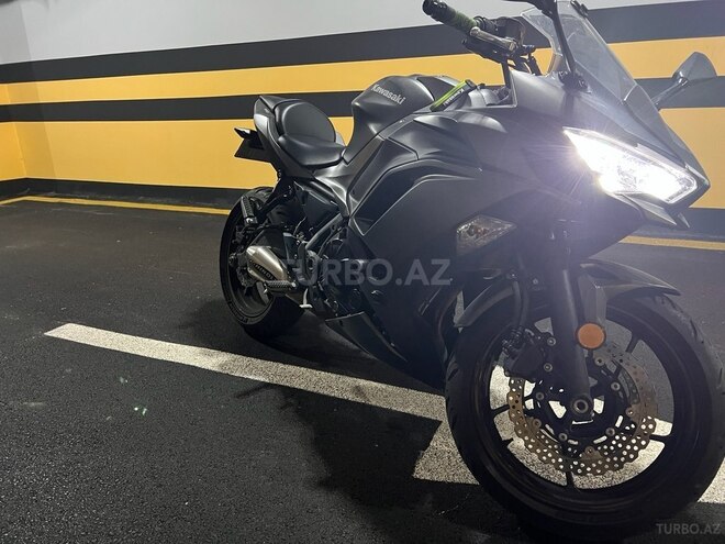 Kawasaki Ninja 650-7